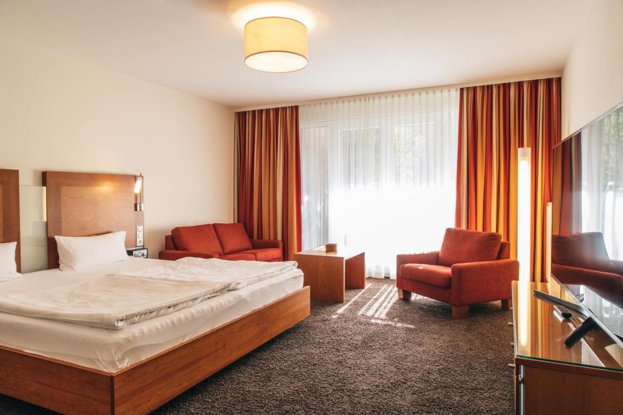 Consulat Des Weins Hotel Sankt Martin Bagian luar foto