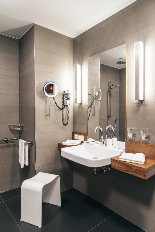 Consulat Des Weins Hotel Sankt Martin Bagian luar foto