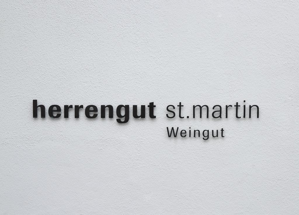 Consulat Des Weins Hotel Sankt Martin Bagian luar foto